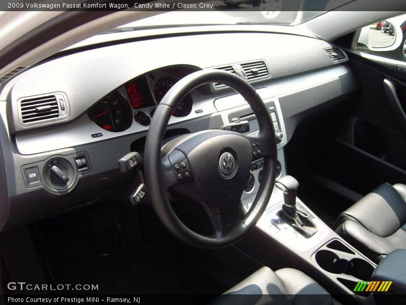 Candy White / Classic Grey 2009 Volkswagen Passat Komfort Wagon