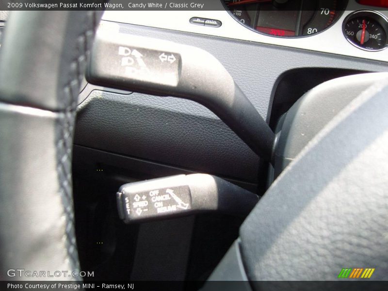Candy White / Classic Grey 2009 Volkswagen Passat Komfort Wagon