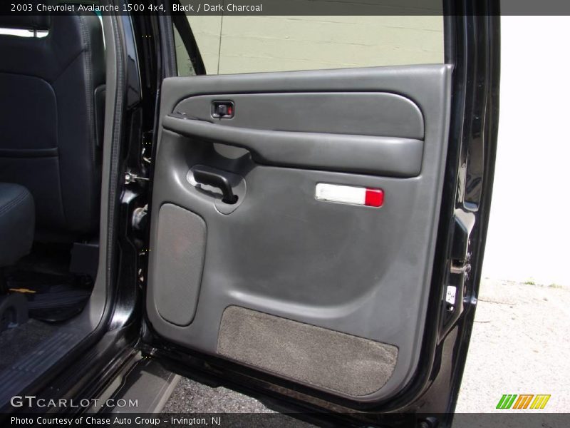 Black / Dark Charcoal 2003 Chevrolet Avalanche 1500 4x4
