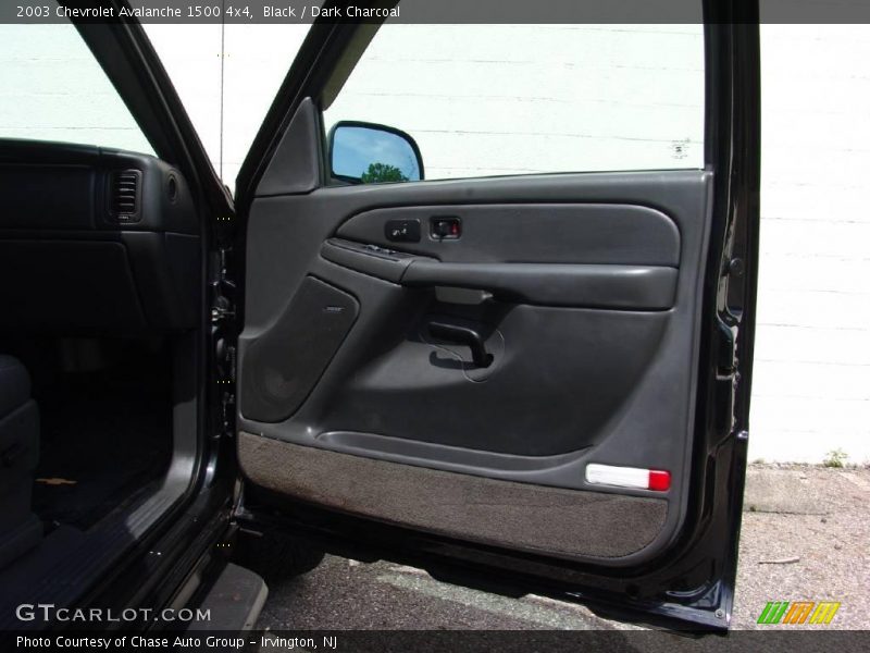 Black / Dark Charcoal 2003 Chevrolet Avalanche 1500 4x4