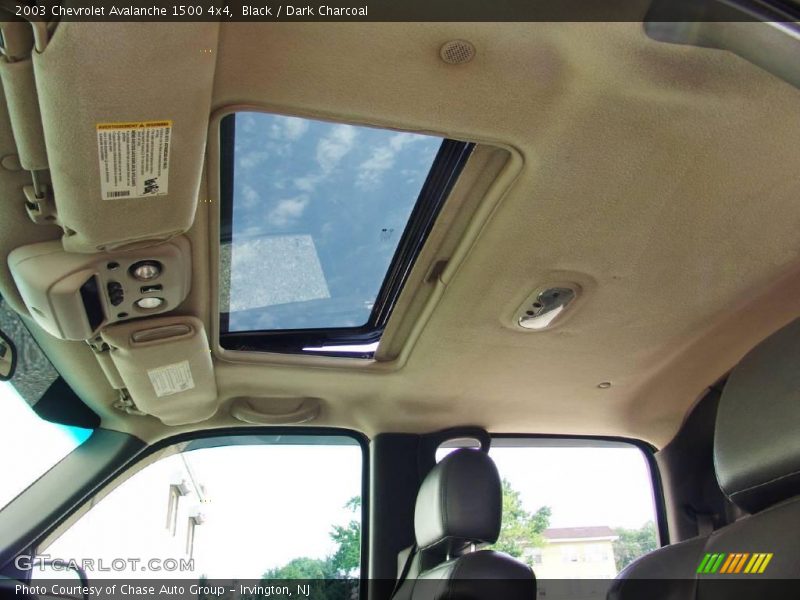 Black / Dark Charcoal 2003 Chevrolet Avalanche 1500 4x4