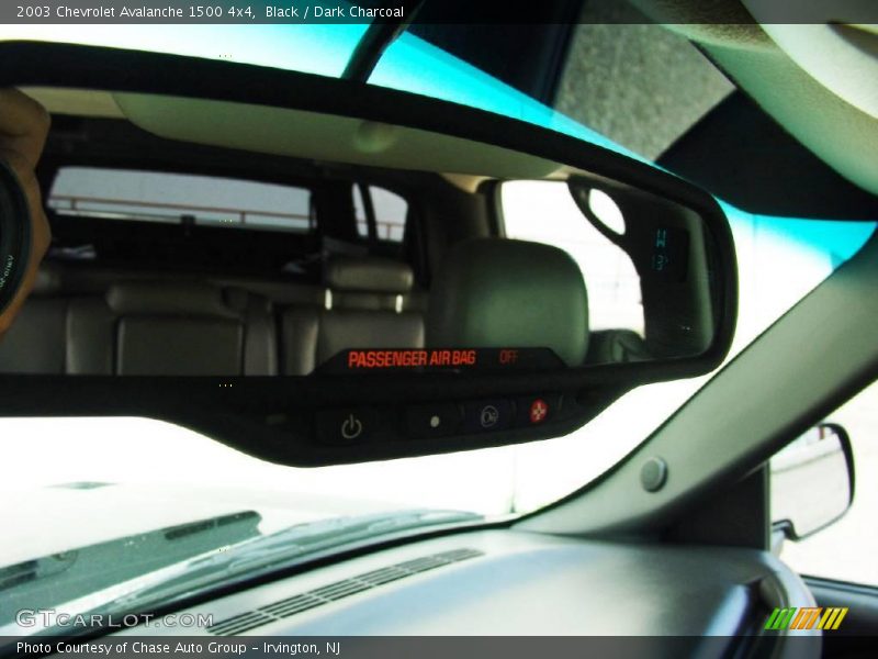 Black / Dark Charcoal 2003 Chevrolet Avalanche 1500 4x4