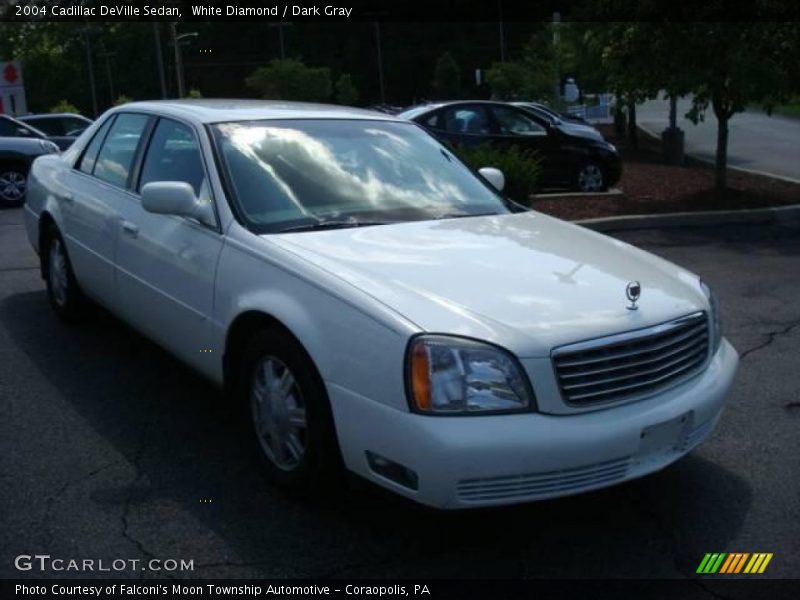 White Diamond / Dark Gray 2004 Cadillac DeVille Sedan