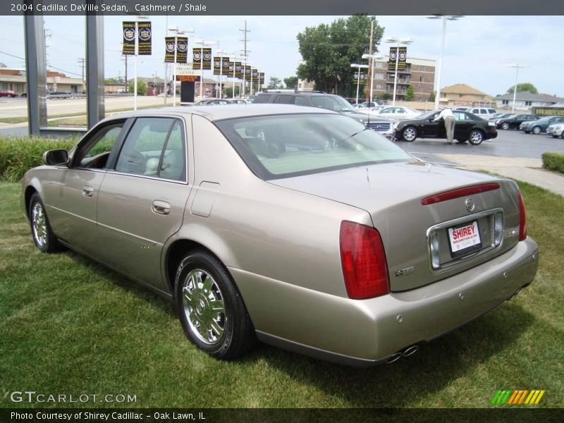 Cashmere / Shale 2004 Cadillac DeVille Sedan