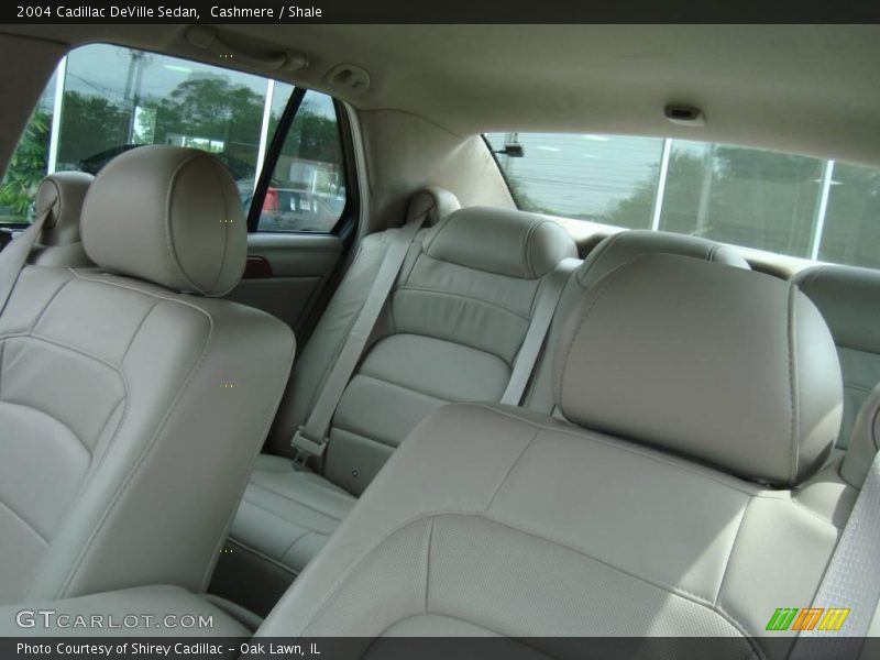 Cashmere / Shale 2004 Cadillac DeVille Sedan