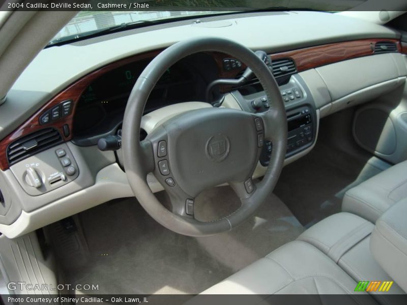 Cashmere / Shale 2004 Cadillac DeVille Sedan