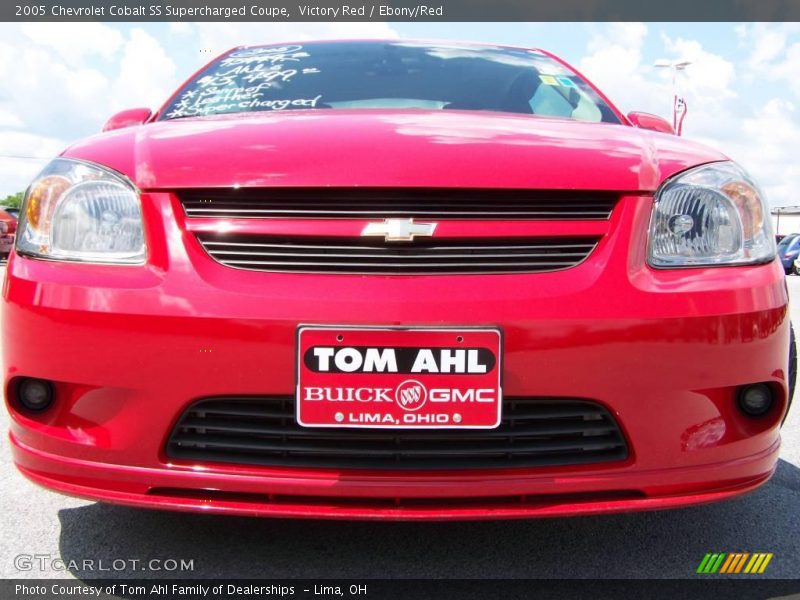 Victory Red / Ebony/Red 2005 Chevrolet Cobalt SS Supercharged Coupe