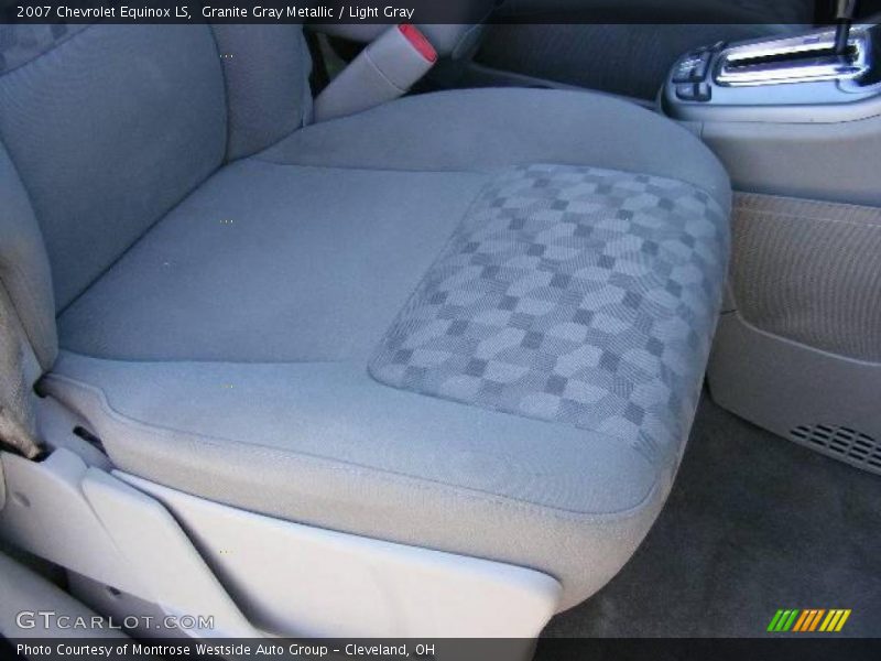 Granite Gray Metallic / Light Gray 2007 Chevrolet Equinox LS