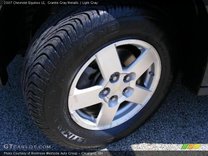 Granite Gray Metallic / Light Gray 2007 Chevrolet Equinox LS