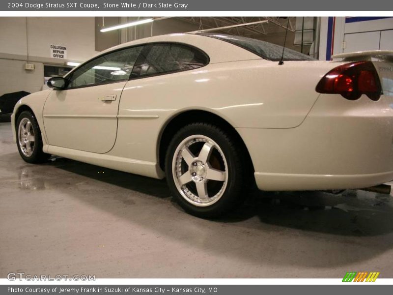 Stone White / Dark Slate Gray 2004 Dodge Stratus SXT Coupe
