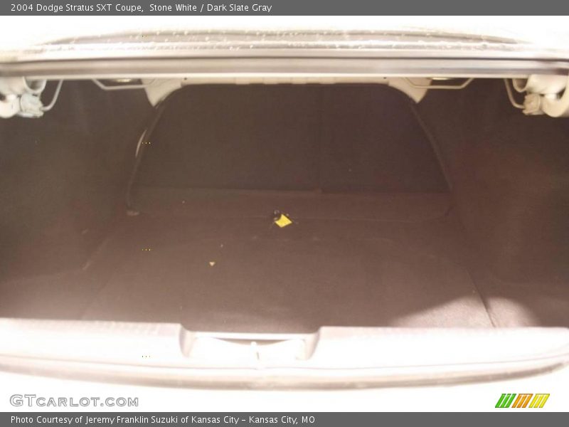 Stone White / Dark Slate Gray 2004 Dodge Stratus SXT Coupe