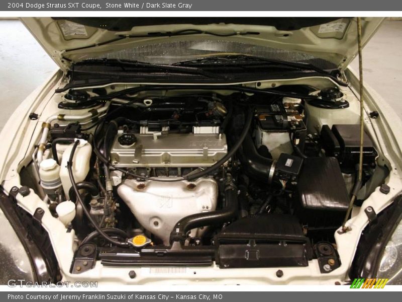 Stone White / Dark Slate Gray 2004 Dodge Stratus SXT Coupe