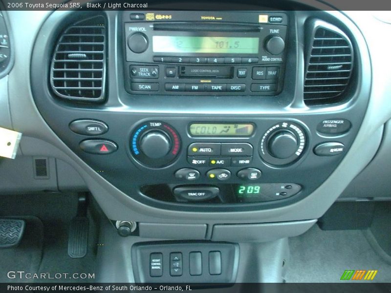 Black / Light Charcoal 2006 Toyota Sequoia SR5
