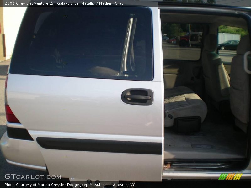 Galaxy Silver Metallic / Medium Gray 2002 Chevrolet Venture LS