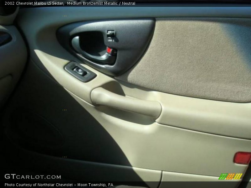 Medium Bronzemist Metallic / Neutral 2002 Chevrolet Malibu LS Sedan