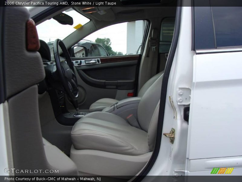 Stone White / Light Taupe 2006 Chrysler Pacifica Touring AWD