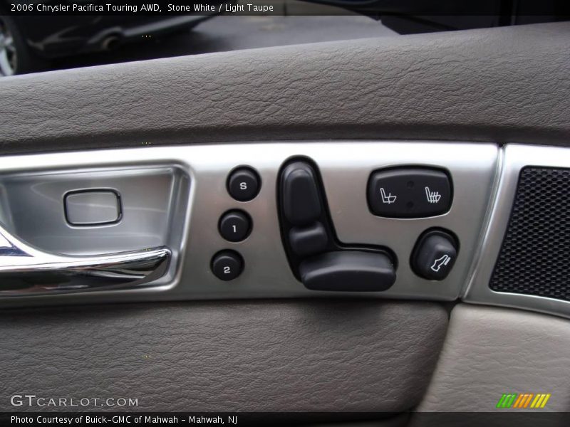 Stone White / Light Taupe 2006 Chrysler Pacifica Touring AWD