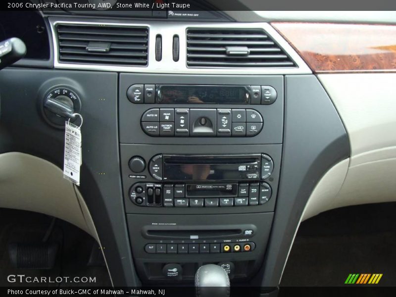 Stone White / Light Taupe 2006 Chrysler Pacifica Touring AWD