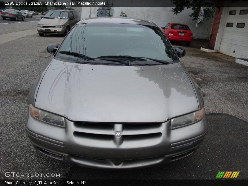 Champagne Pearl Metallic / Agate 1998 Dodge Stratus