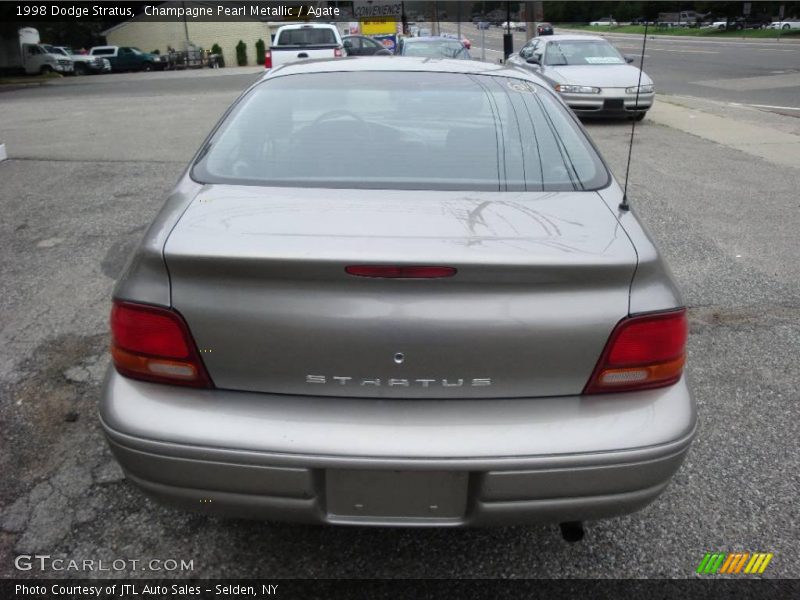 Champagne Pearl Metallic / Agate 1998 Dodge Stratus