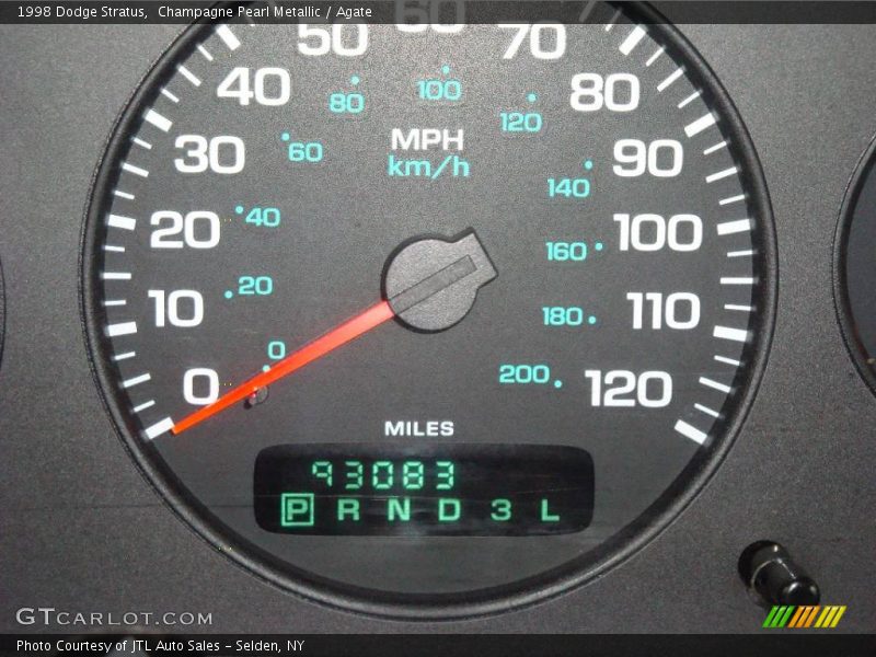 Champagne Pearl Metallic / Agate 1998 Dodge Stratus