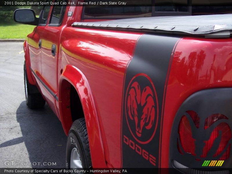 Flame Red / Dark Slate Gray 2001 Dodge Dakota Sport Quad Cab 4x4