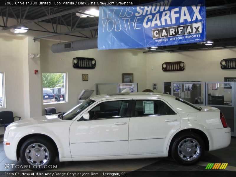 Cool Vanilla / Dark Slate Gray/Light Graystone 2005 Chrysler 300 Limited