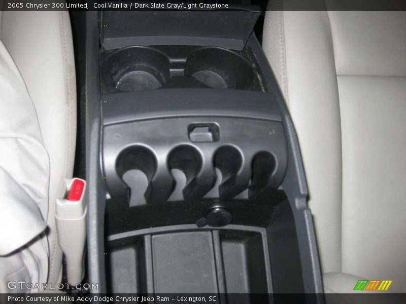 Cool Vanilla / Dark Slate Gray/Light Graystone 2005 Chrysler 300 Limited