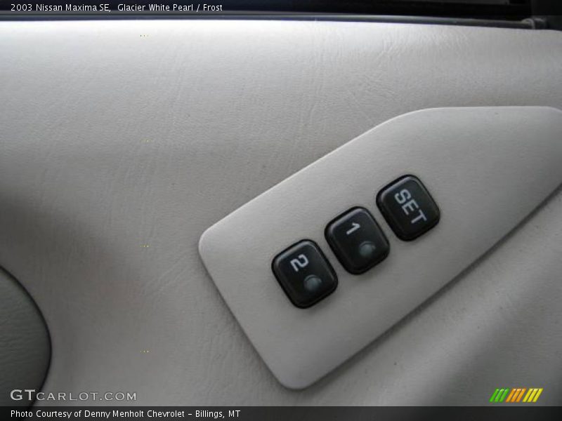 Glacier White Pearl / Frost 2003 Nissan Maxima SE