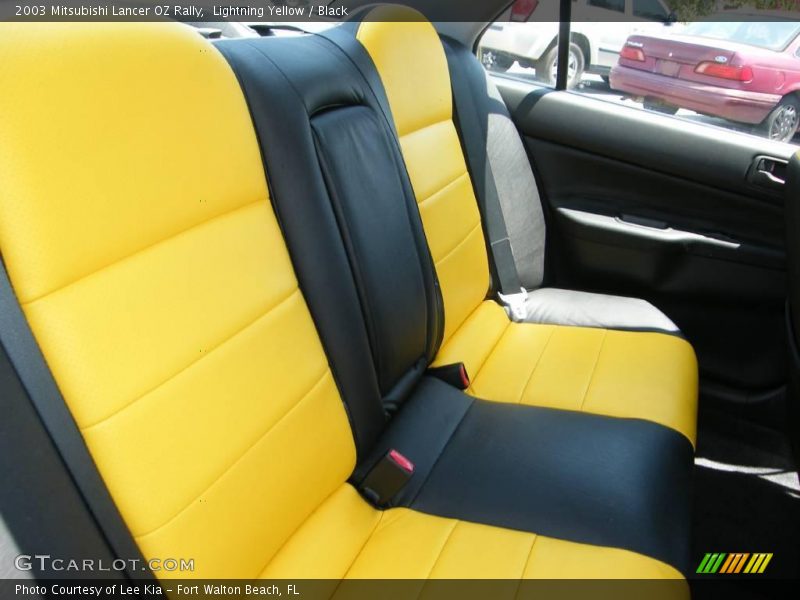Lightning Yellow / Black 2003 Mitsubishi Lancer OZ Rally
