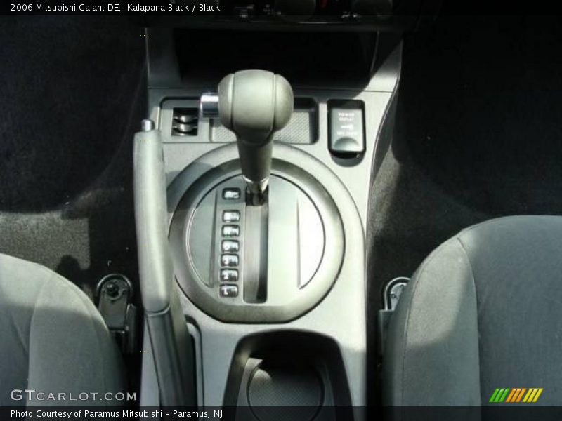 Kalapana Black / Black 2006 Mitsubishi Galant DE