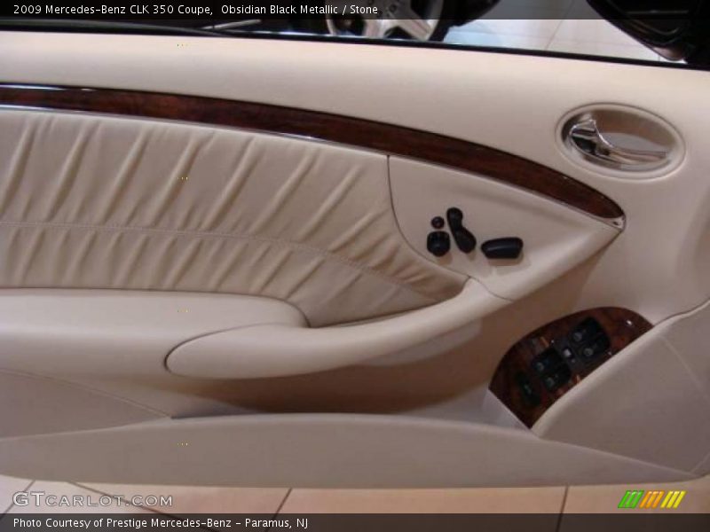 Obsidian Black Metallic / Stone 2009 Mercedes-Benz CLK 350 Coupe