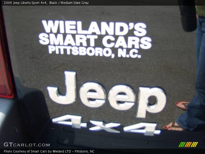 Black / Medium Slate Gray 2006 Jeep Liberty Sport 4x4