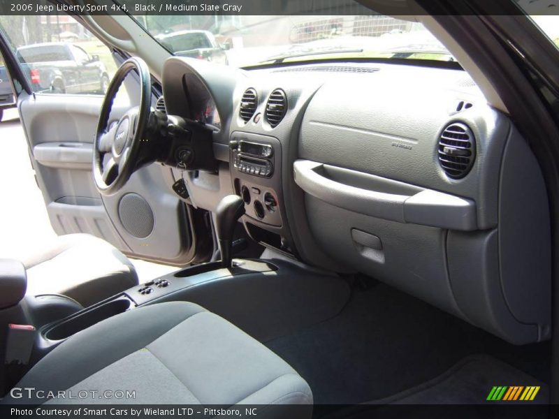 Black / Medium Slate Gray 2006 Jeep Liberty Sport 4x4
