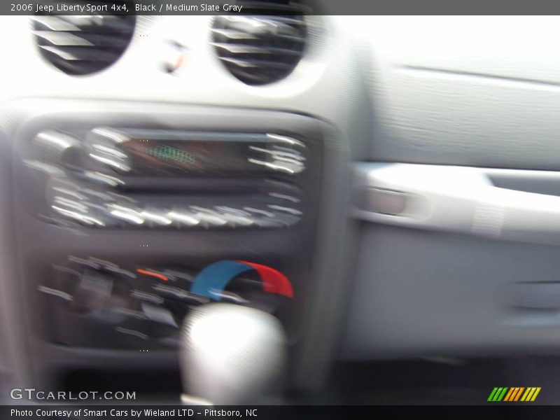 Black / Medium Slate Gray 2006 Jeep Liberty Sport 4x4