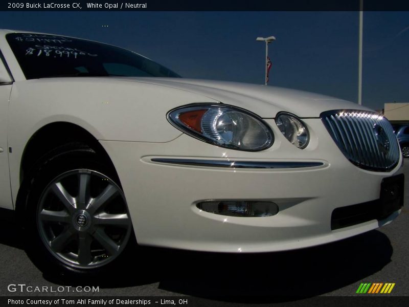 White Opal / Neutral 2009 Buick LaCrosse CX