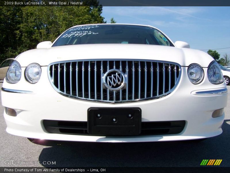 White Opal / Neutral 2009 Buick LaCrosse CX