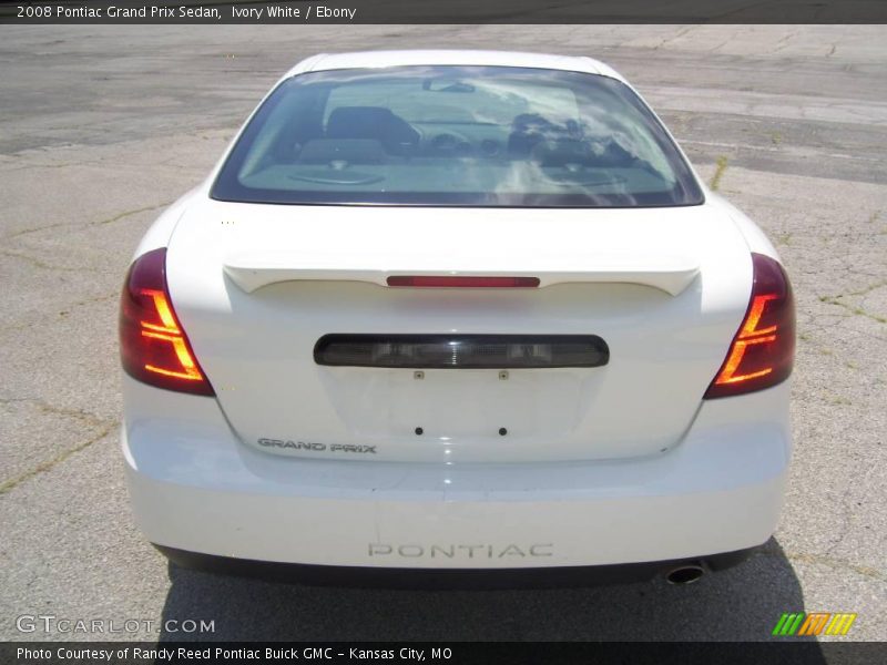 Ivory White / Ebony 2008 Pontiac Grand Prix Sedan