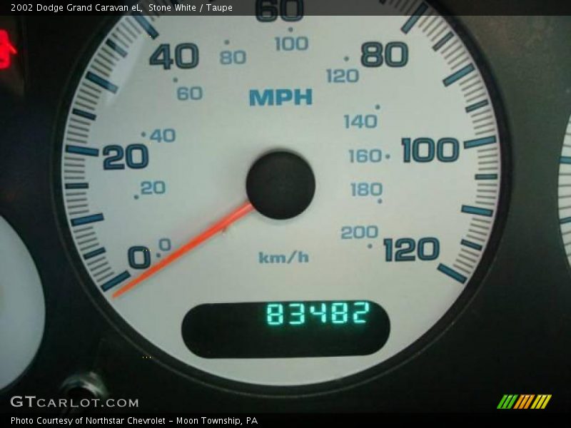 Stone White / Taupe 2002 Dodge Grand Caravan eL