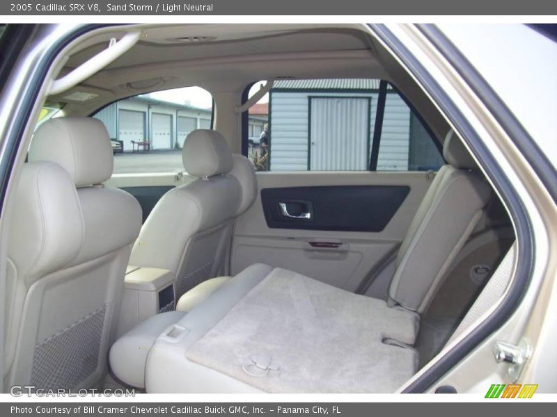 Sand Storm / Light Neutral 2005 Cadillac SRX V8