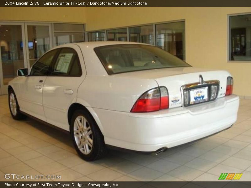 Ceramic White Tri-Coat / Dark Stone/Medium Light Stone 2004 Lincoln LS V8