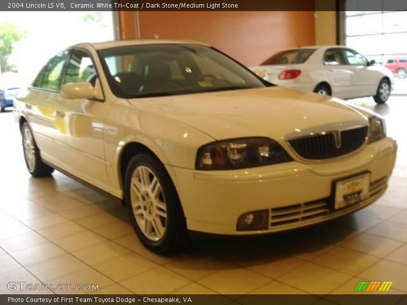 Ceramic White Tri-Coat / Dark Stone/Medium Light Stone 2004 Lincoln LS V8