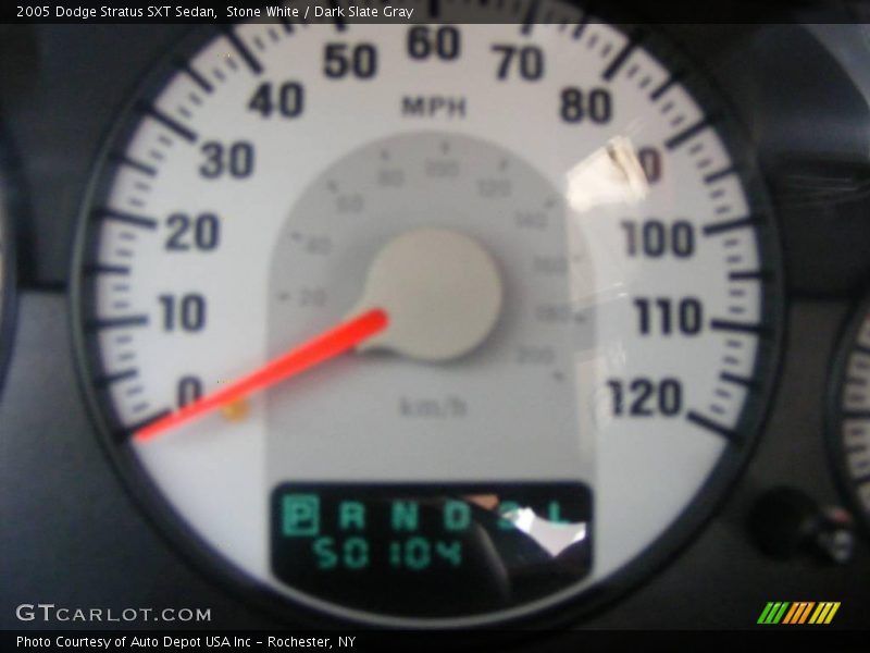 Stone White / Dark Slate Gray 2005 Dodge Stratus SXT Sedan