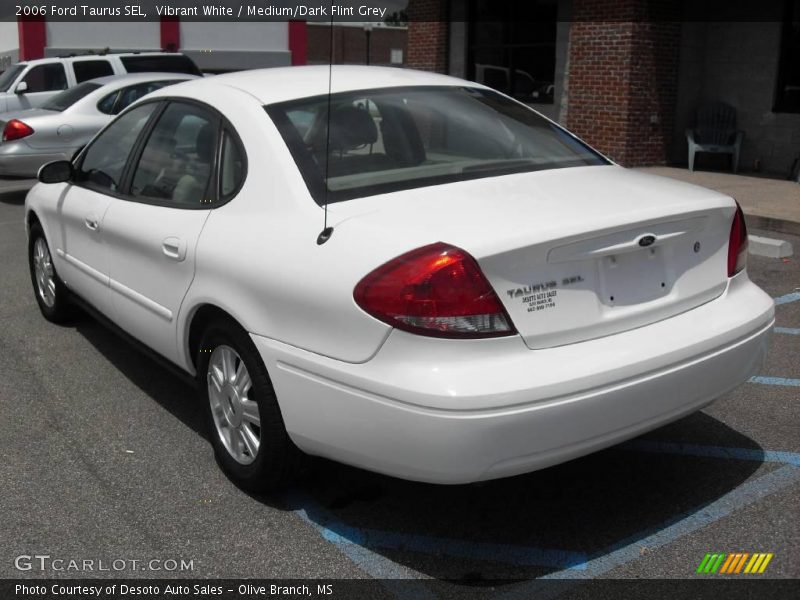 Vibrant White / Medium/Dark Flint Grey 2006 Ford Taurus SEL