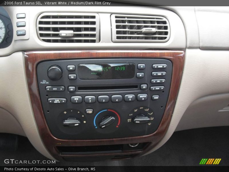 Vibrant White / Medium/Dark Flint Grey 2006 Ford Taurus SEL