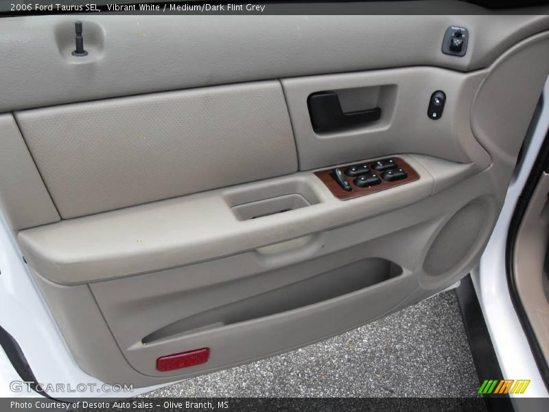 Vibrant White / Medium/Dark Flint Grey 2006 Ford Taurus SEL