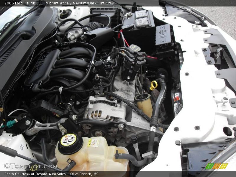 Vibrant White / Medium/Dark Flint Grey 2006 Ford Taurus SEL