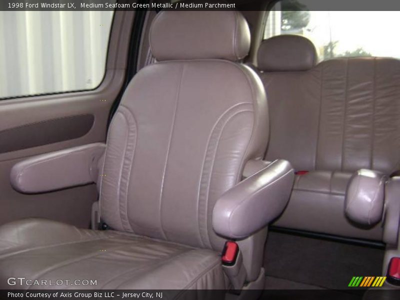 Medium Seafoam Green Metallic / Medium Parchment 1998 Ford Windstar LX
