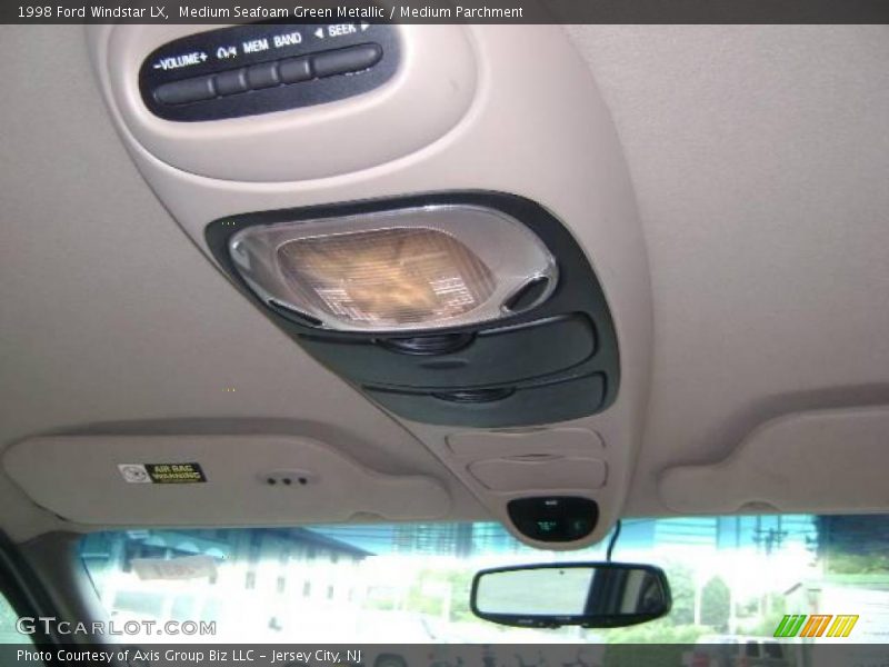 Medium Seafoam Green Metallic / Medium Parchment 1998 Ford Windstar LX