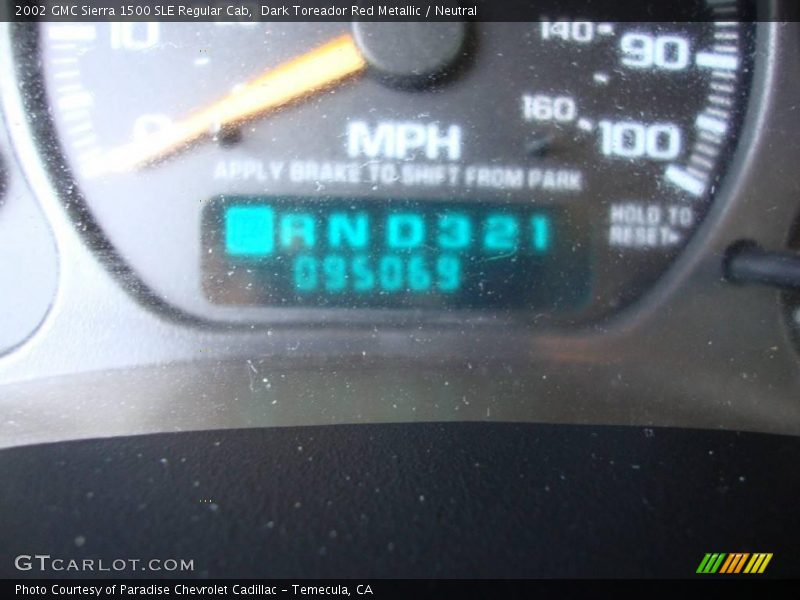 Dark Toreador Red Metallic / Neutral 2002 GMC Sierra 1500 SLE Regular Cab